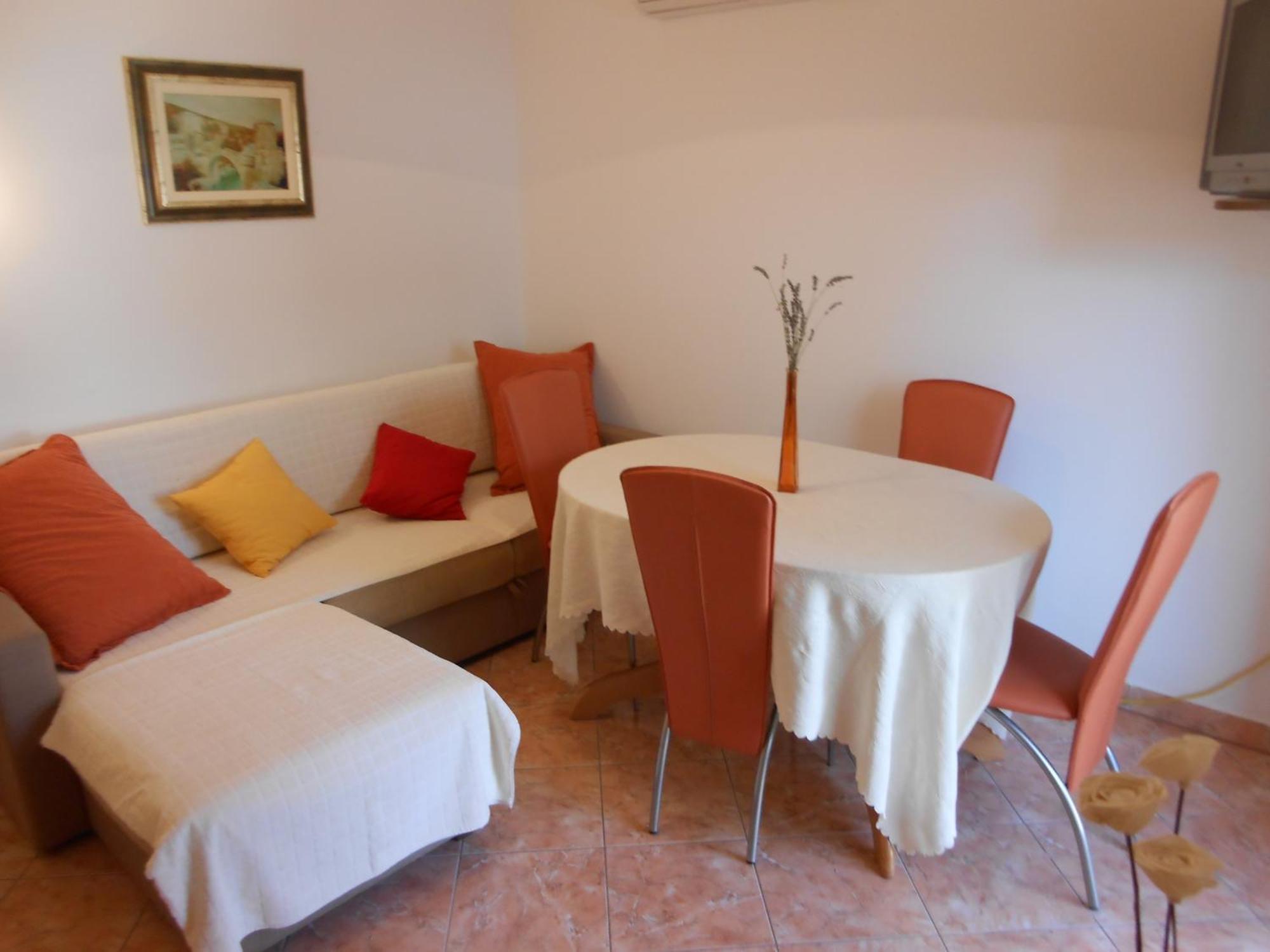 Luvi Apartment