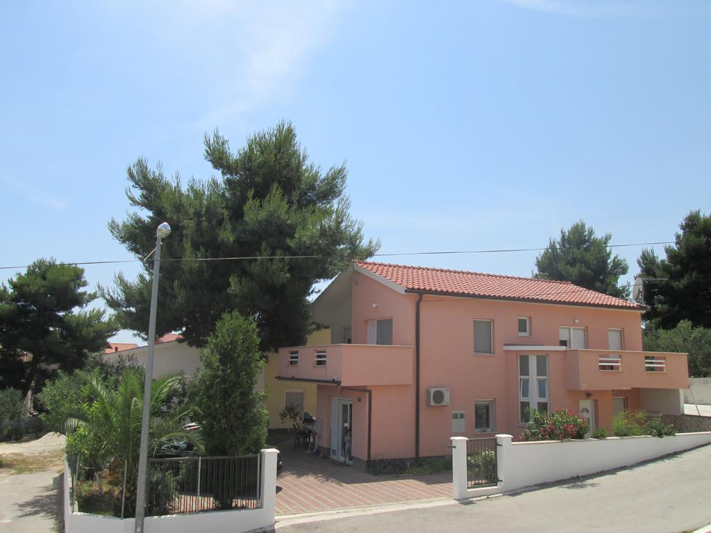 Apartment Luvi *