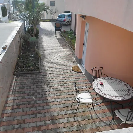 Apartments Luvi Trogir Room photo